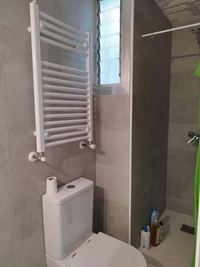 Habitaciones En Apartamento Compartido De 포주엘로데알라르콘 외부 사진